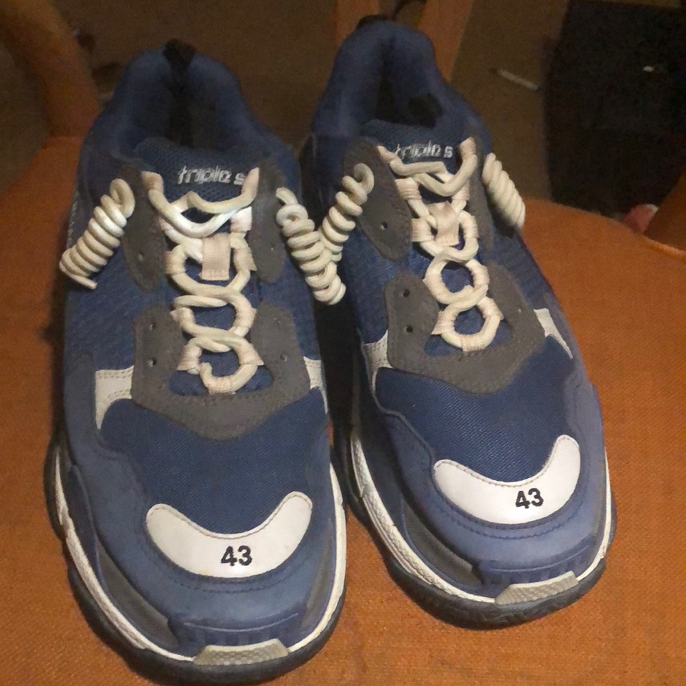 100% authentic Balenciaga triple S sneakers